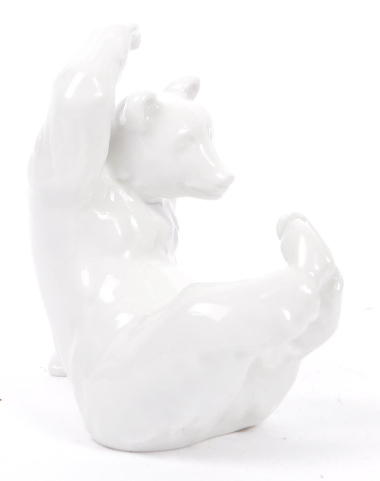 VINTAGE SITTING ANIMATED PORCELAIN POLAR BEAR BY KPM BERLIN - Bild 2 aus 4