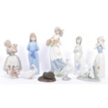 COLLECTION OF LLADRO / NAO PORCELAIN FIGURINES