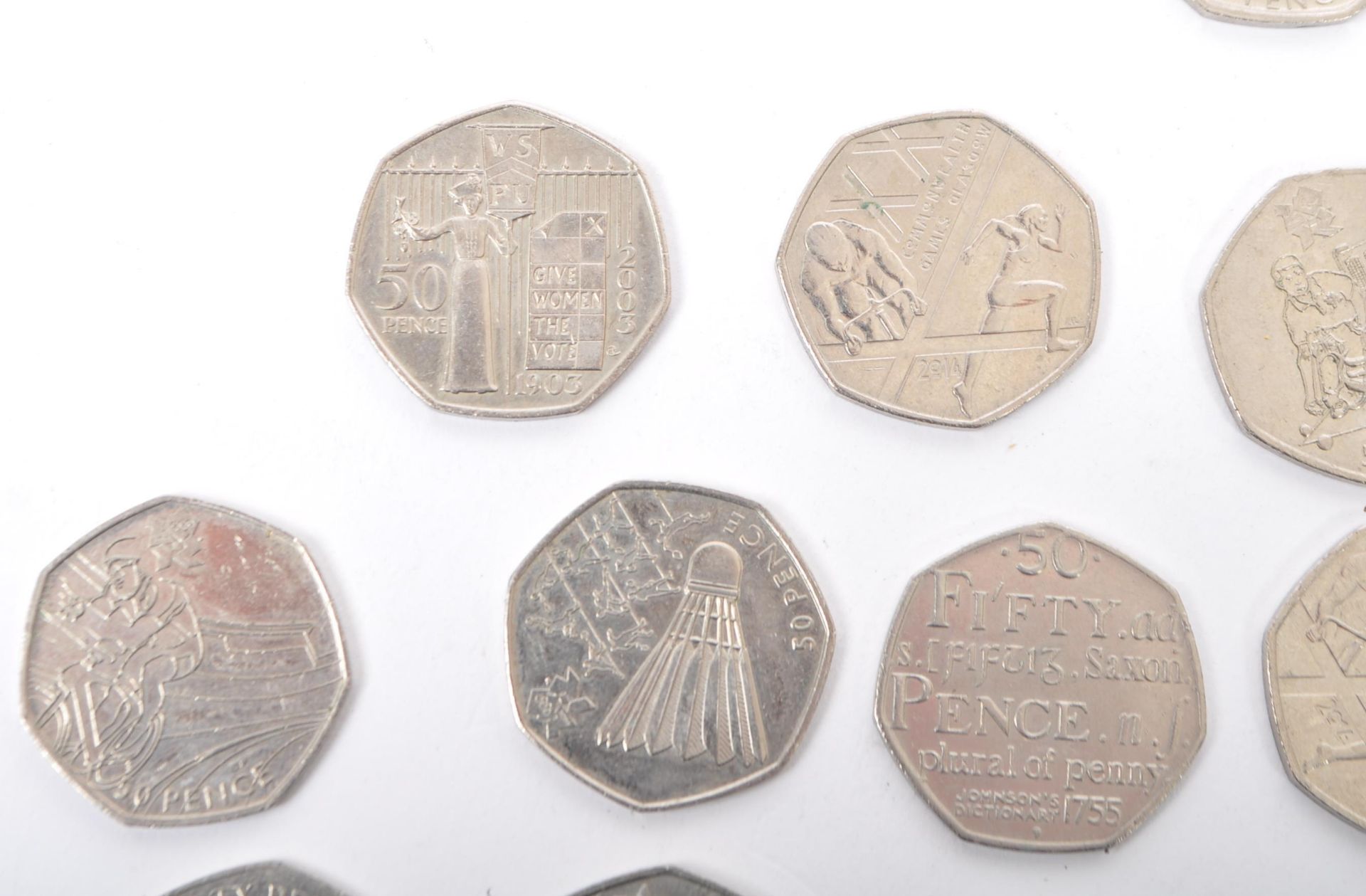 UK CIRCULATED FIFTY PENCE COINS INCL. 2011 FOOTBALL OFFSIDE - Image 5 of 7