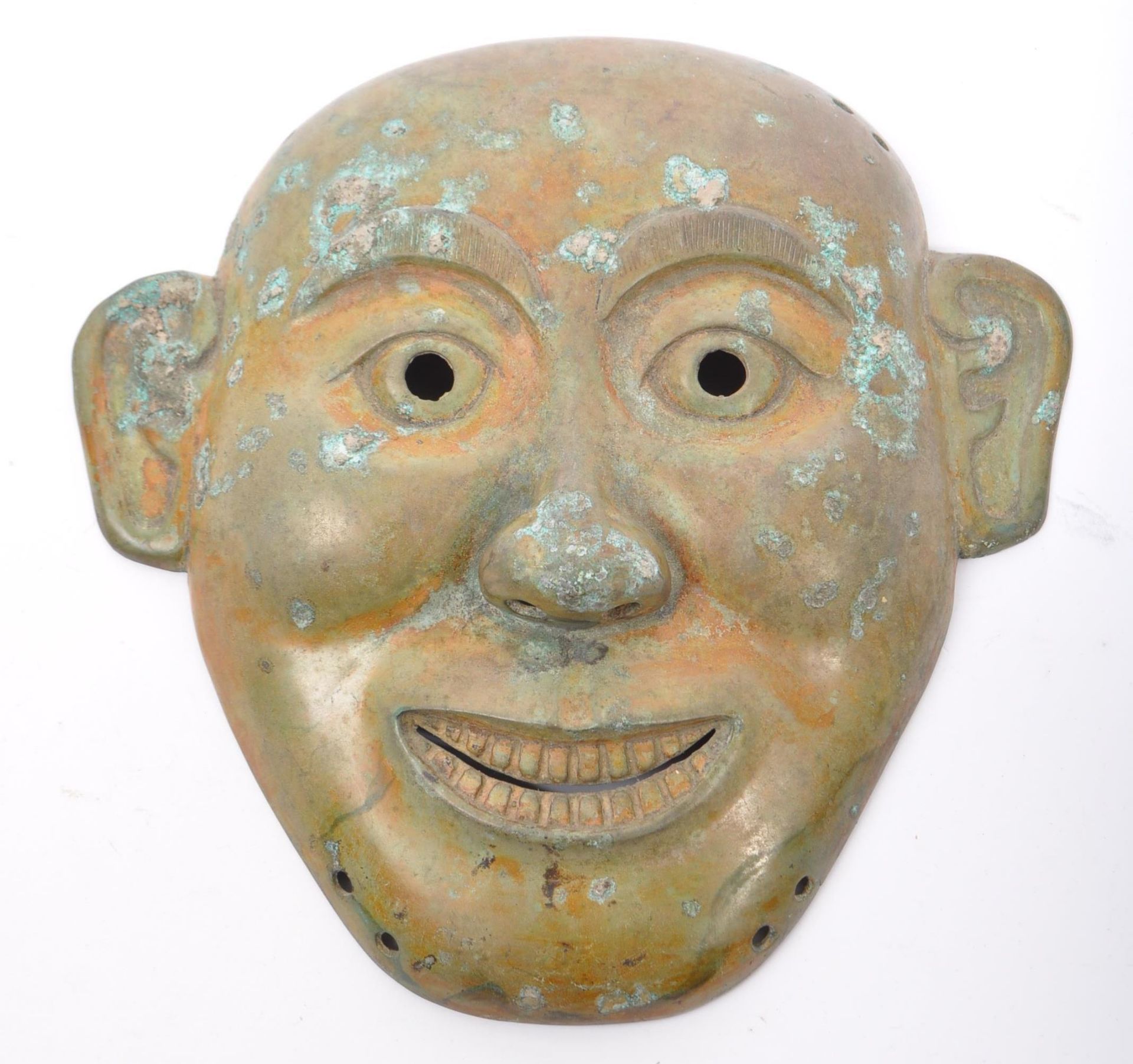 VINTAGE 20TH CENTURY HAN DYNASTY REPRO BRONZEWARE MASK - Image 2 of 3