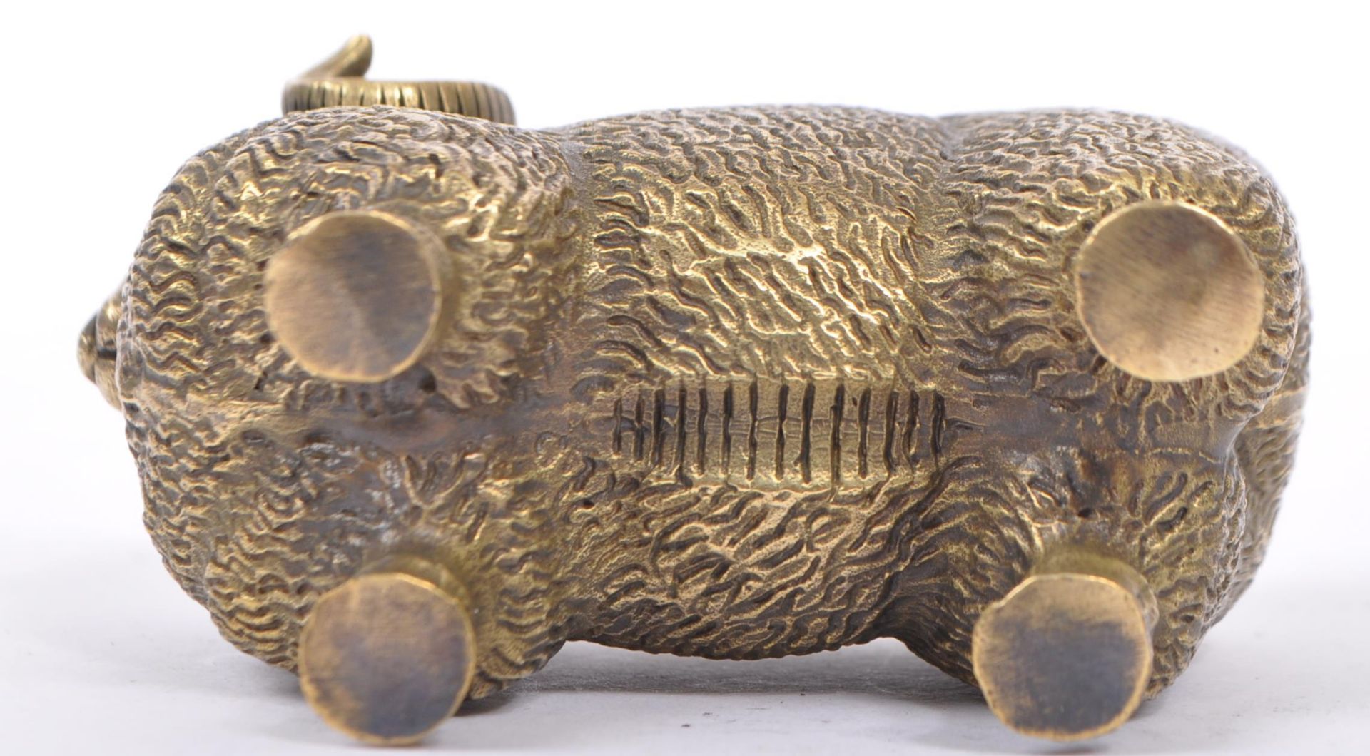 BRASS VESTA CASE IN THE FORM OF A RAM - Image 5 of 5