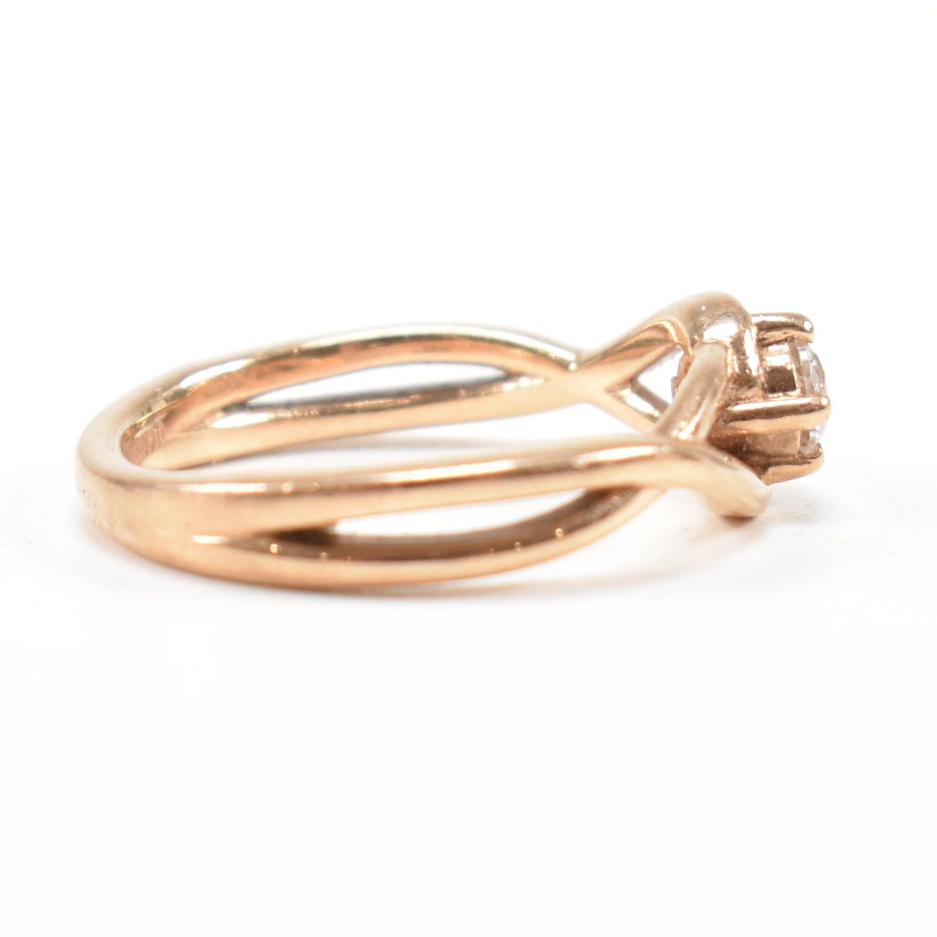 HALLMARKED 9CT ROSE GOLD & WHITE STONE SOLITAIRE CROSSOVER RING - Image 3 of 9