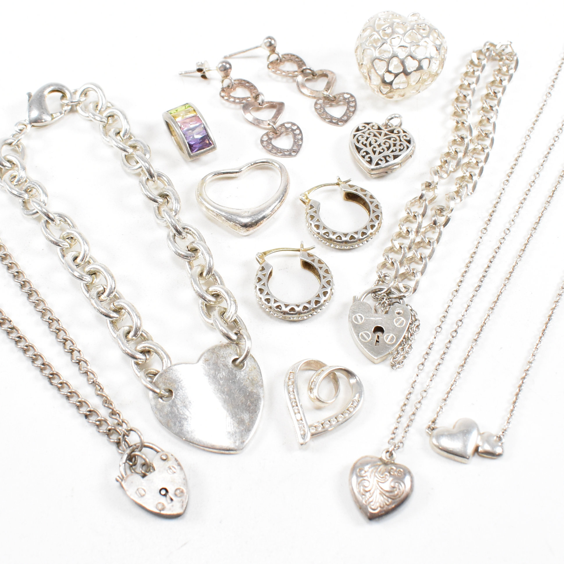 COLLECTION OF 925 SILVER & WHITE METAL HEART JEWELLERY - Image 2 of 12