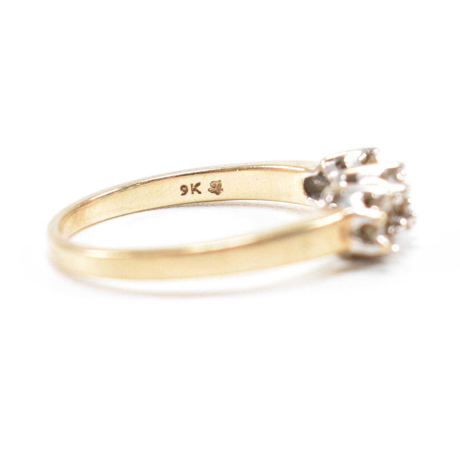 HALLMARKED 9CT GOLD & DIAMOND CLUSTER RING - Image 5 of 8