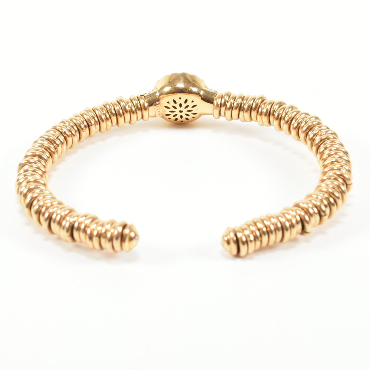 18CT GOLD & DIAMOND CLUSTER BANGLE BRACELET - Image 4 of 9