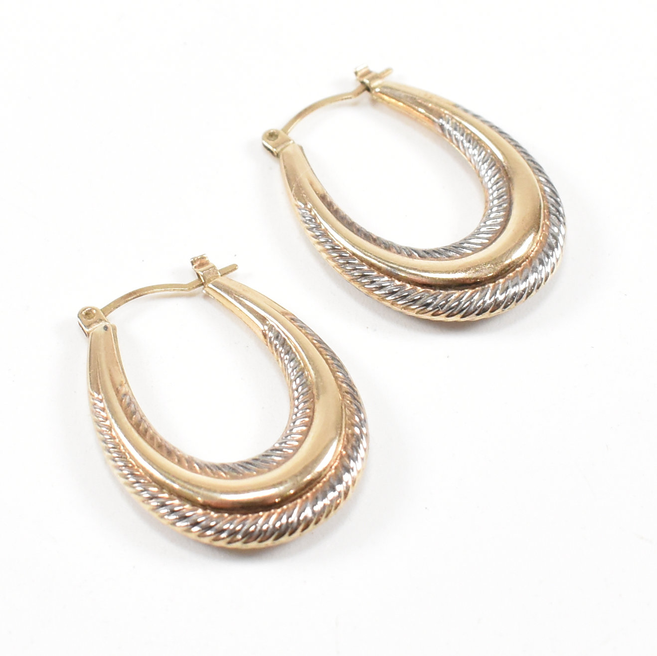 TWO PAIRS OF 9CT GOLD EARRINGS & A YELLOW & WHITE METAL PAIR - Image 3 of 7