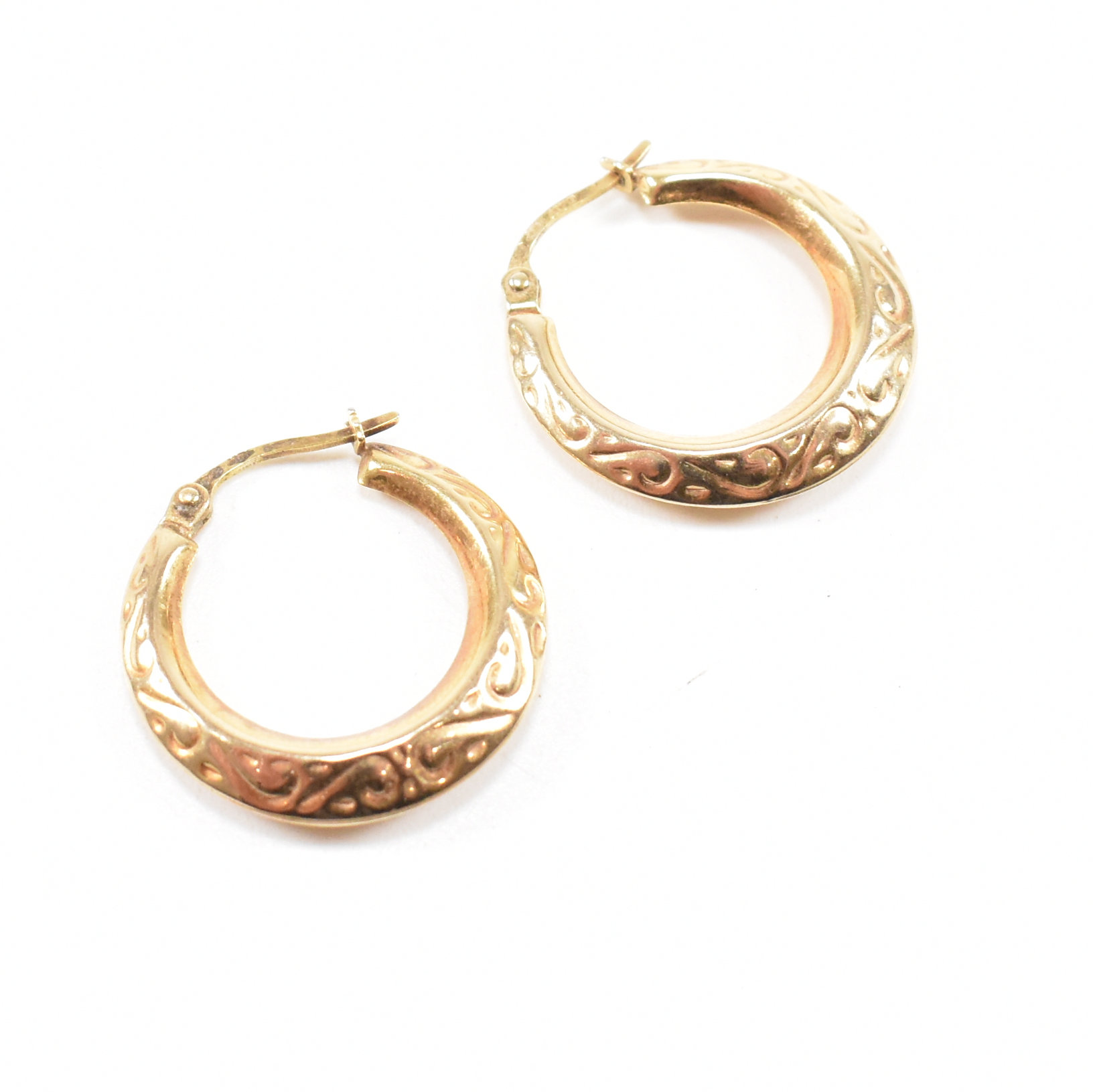 TWO PAIRS OF 9CT GOLD EARRINGS & A YELLOW & WHITE METAL PAIR - Image 4 of 7