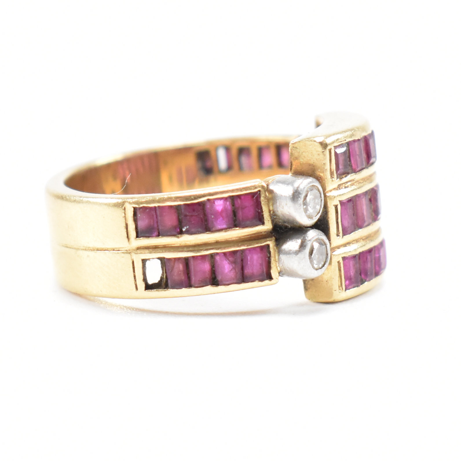 ART DECO GOLD RUBY & DIAMOND CLUSTER RING - Image 3 of 7