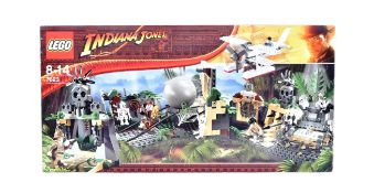LEGO - INDIANA JONES - 7623 - LIMITED EDITION TEMPLE ESCAPE - SEALED