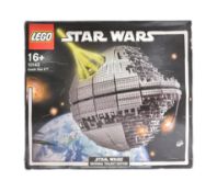 LEGO - STAR WARS- 10143 - DEATH STAR II