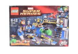LEGO - MARVEL - 76018 - HULK LAB SMASH