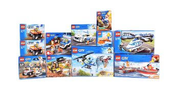 LEGO - COLLECTION OF X12 LEGO CITY SETS