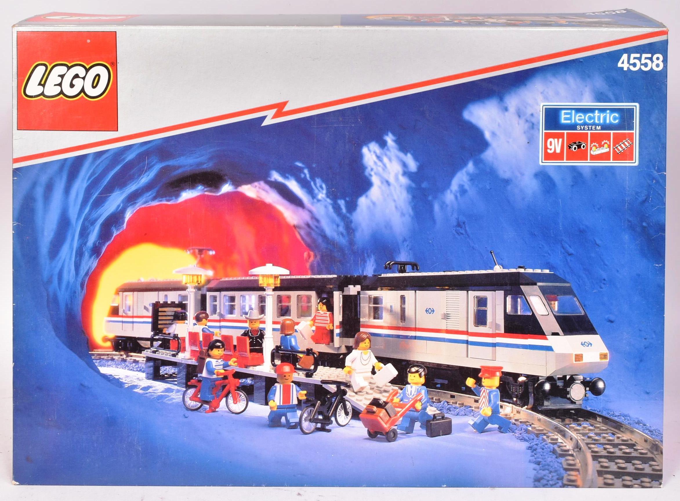 LEGO - TRAINS - METROLINER LOAD & HAUL RAILROAD - Image 4 of 5