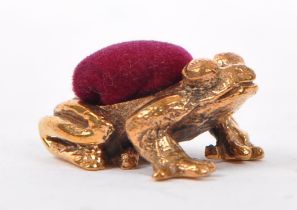 COPPER PIN CUSHION IN THE FORM OF A FROG