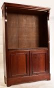 19TH CENTURY VICTORIAN MAHOGANY BOOKCASE CUPBOARD