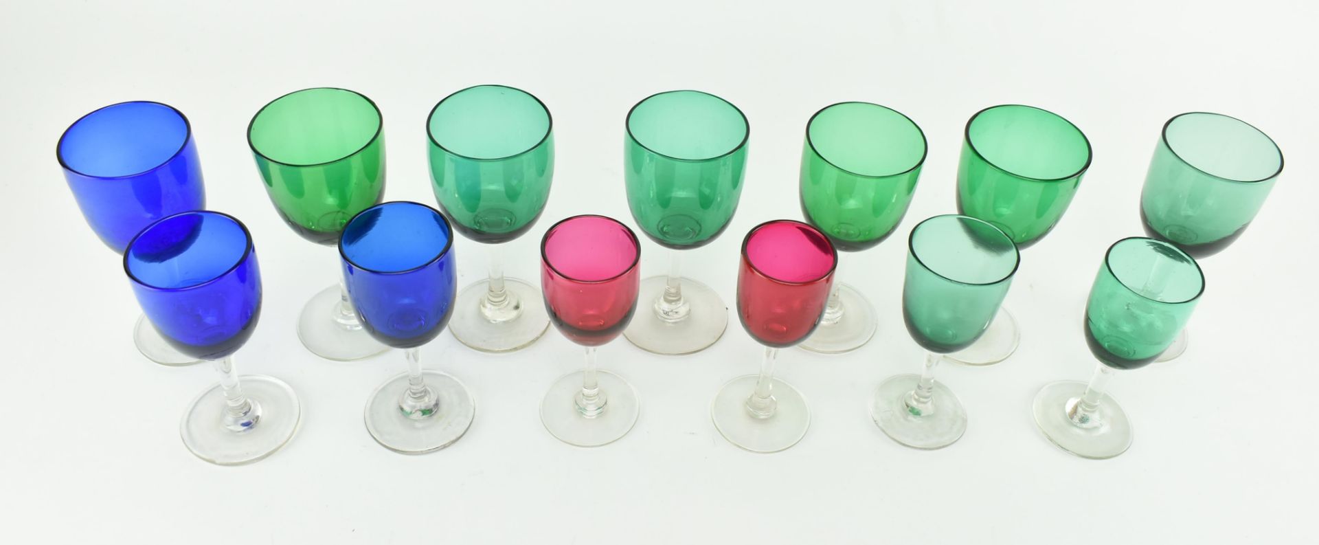 COLOURED GLASSWARE - 13 LATE VICTORIAN & ONWARD GLASSES - Image 3 of 8