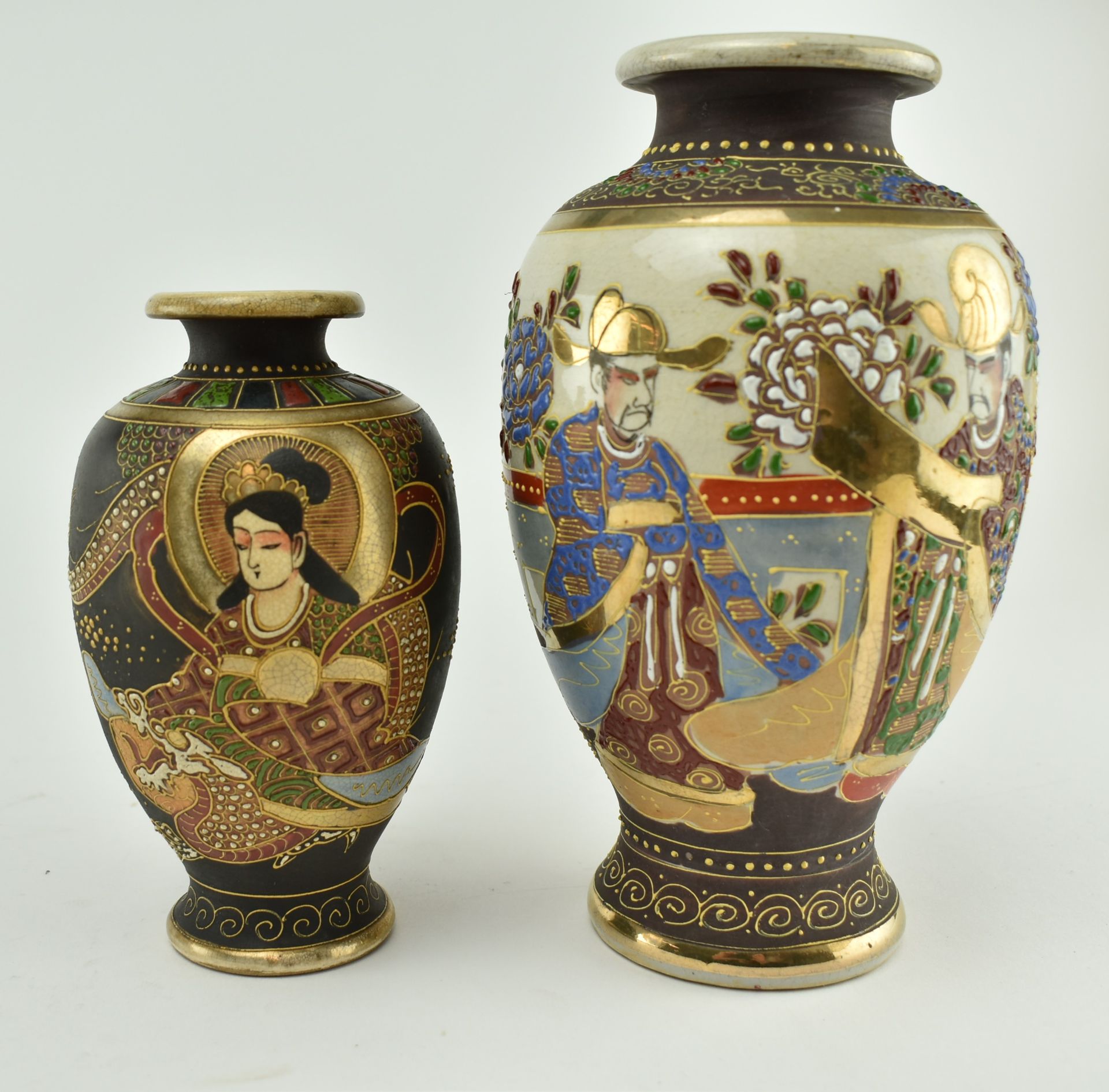 COLLECTION OF 8 20TH CENTURY CHINESE & JAPANESE VASES - Bild 6 aus 8