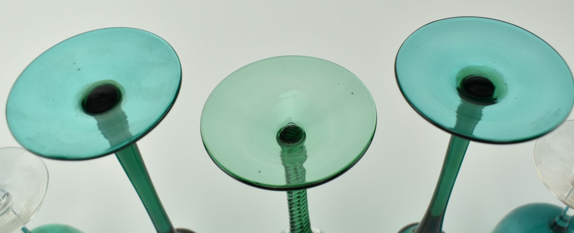 COLLECTION OF EARLY 20TH CENTURY TEAL DRINKING GLASSES - Image 10 of 11