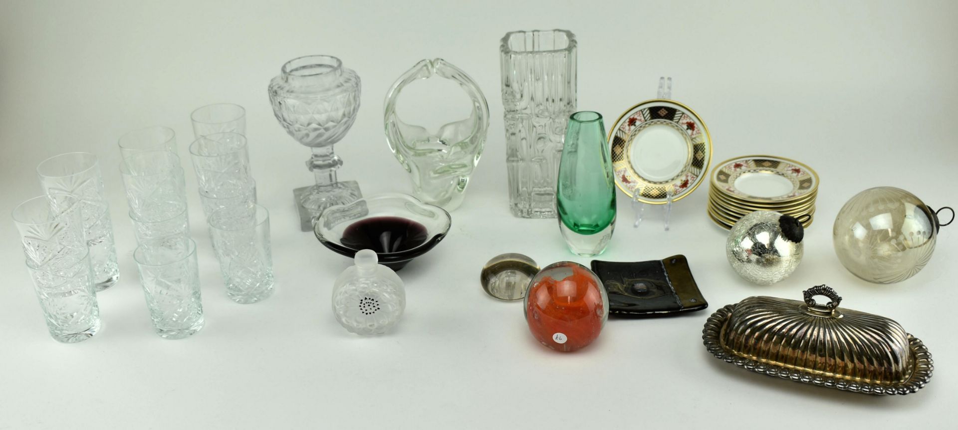 COLLECTION OF 20TH CENTURY CRYSTAL GLASSWARE