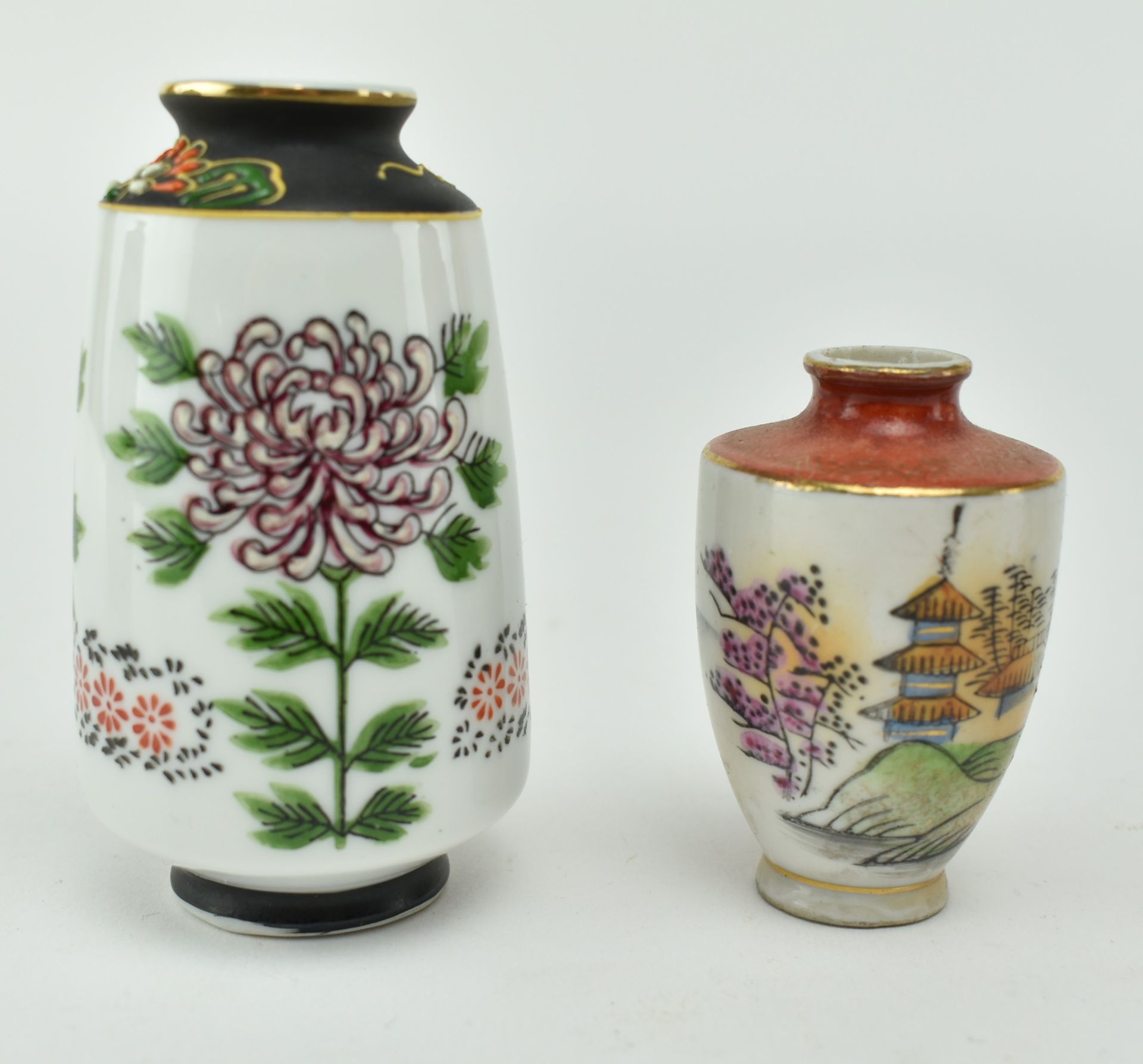 COLLECTION OF 8 20TH CENTURY CHINESE & JAPANESE VASES - Bild 4 aus 8