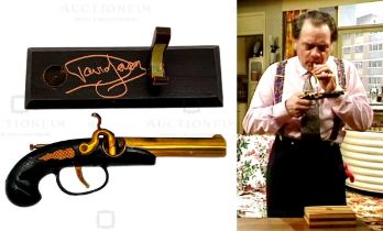 ONLY FOOLS & HORSES - GUN CIGARETTE LIGHTER SIGNED BY DAVID JASON