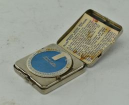 MID 20TH CENTURY INNOXA LONDON COMPACT POWDER