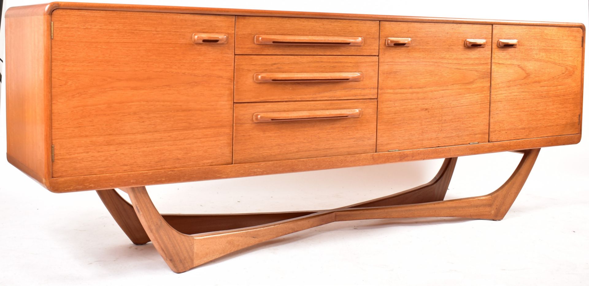 BEITHCRAFT LTD - MID CENTURY 1960S TEAK CROSS LEGS SIDEBOARD - Image 11 of 14