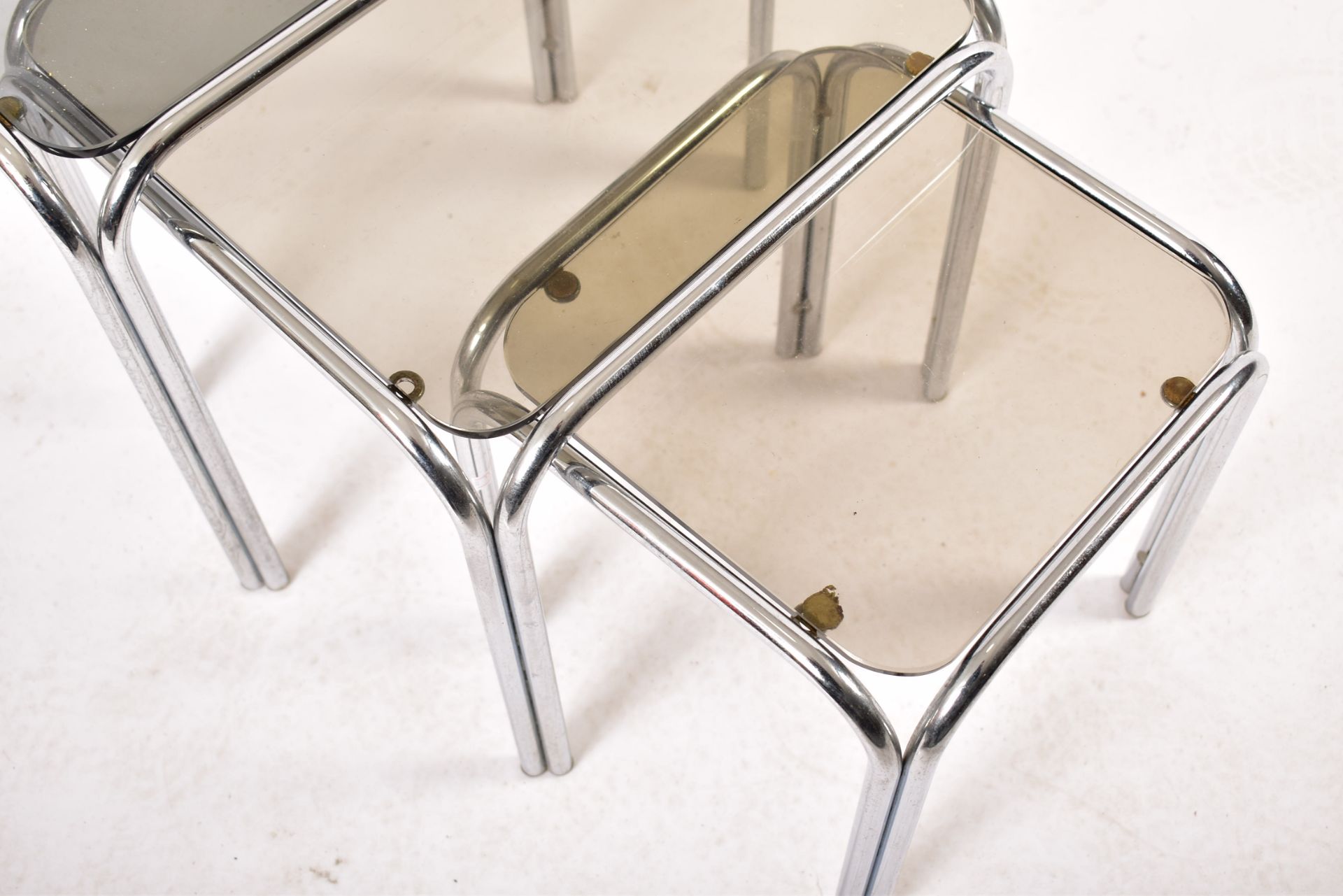 1970S CHROME AND SMOKED GLASS NEST OF THREE TABLES - Image 3 of 5