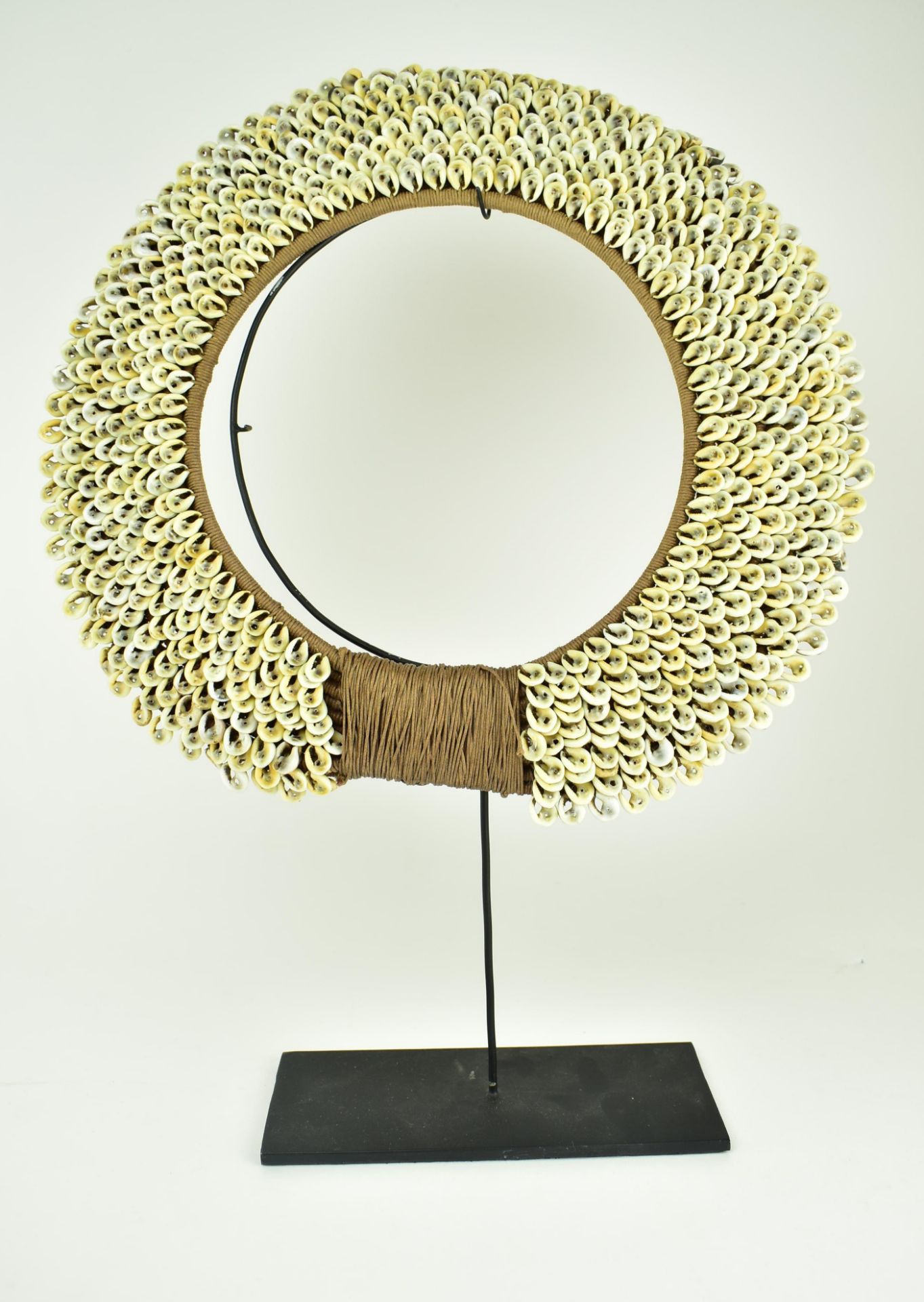 TWO ROCHE BOBOIS NATURAL SHELL NECKLACE ON STAND - Image 5 of 6