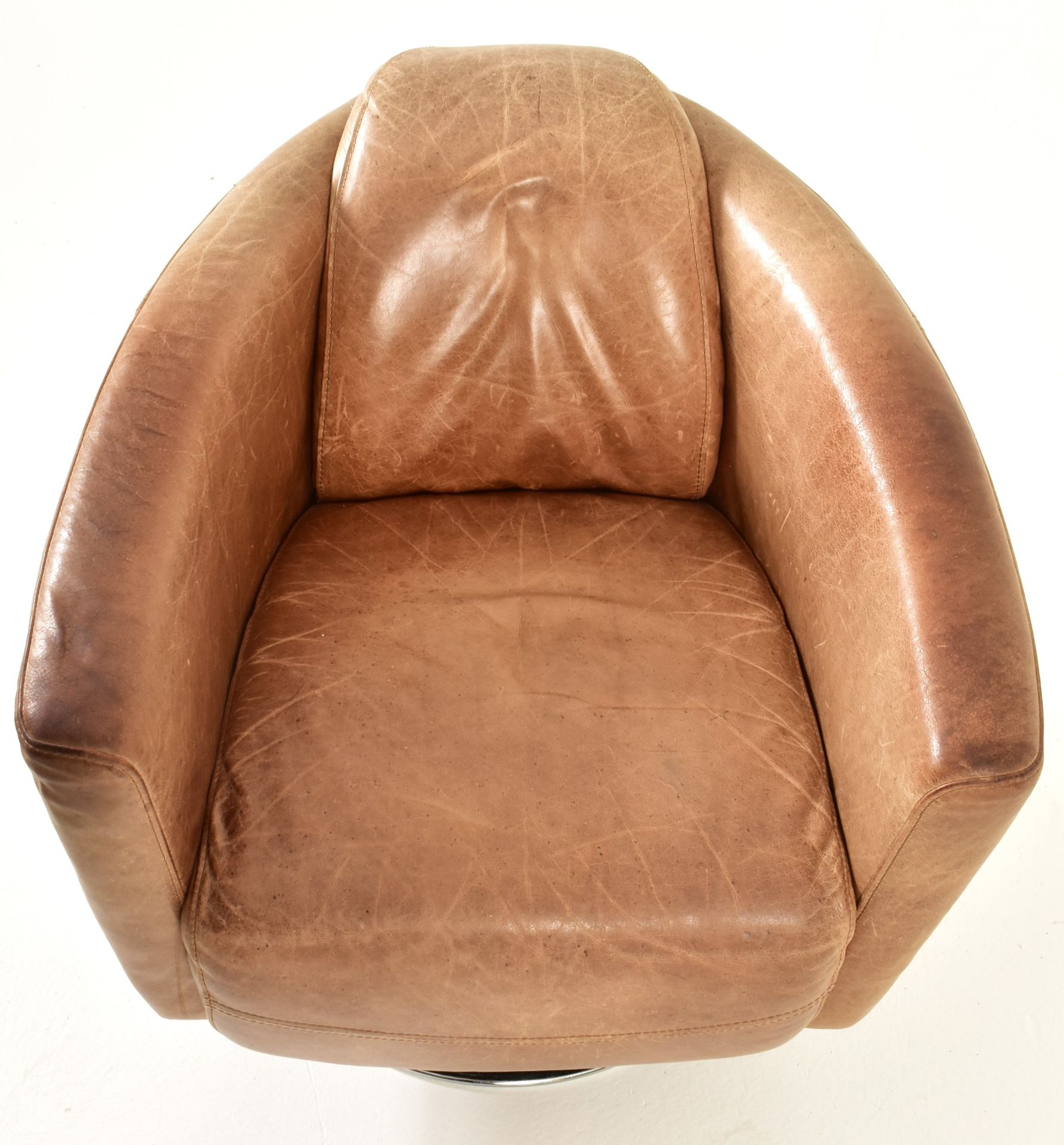HALO - VINTAGE BROWN LEATHER AVIATOR TUB SWIVEL CHAIR - Image 2 of 4