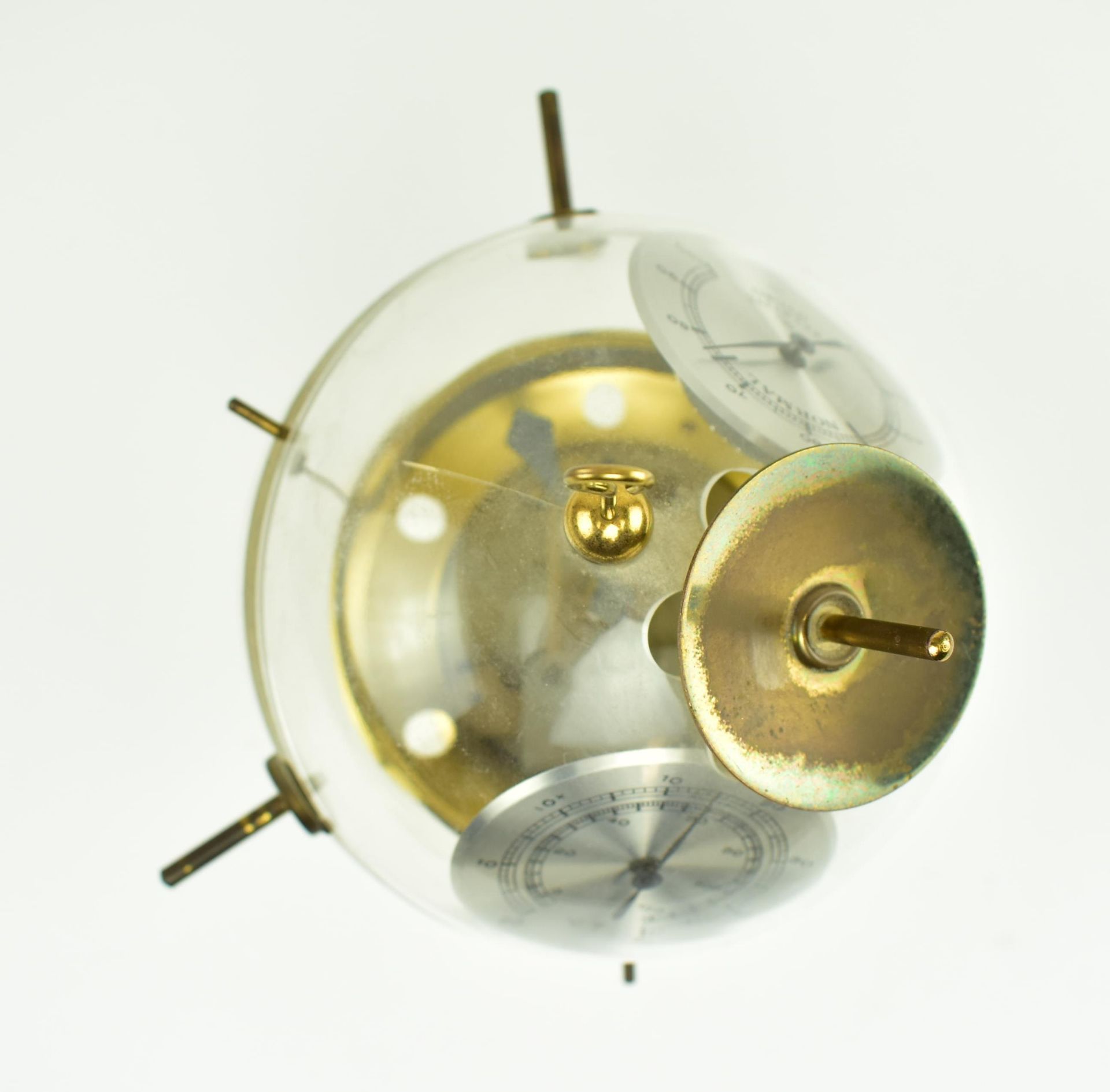 20TH CENTURY SPHERICAL WEATHER STATION - Image 3 of 7