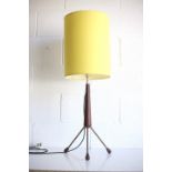 20TH CENTURY 1960s TEAK AND BRASS TRIPOD TABLE LAMP