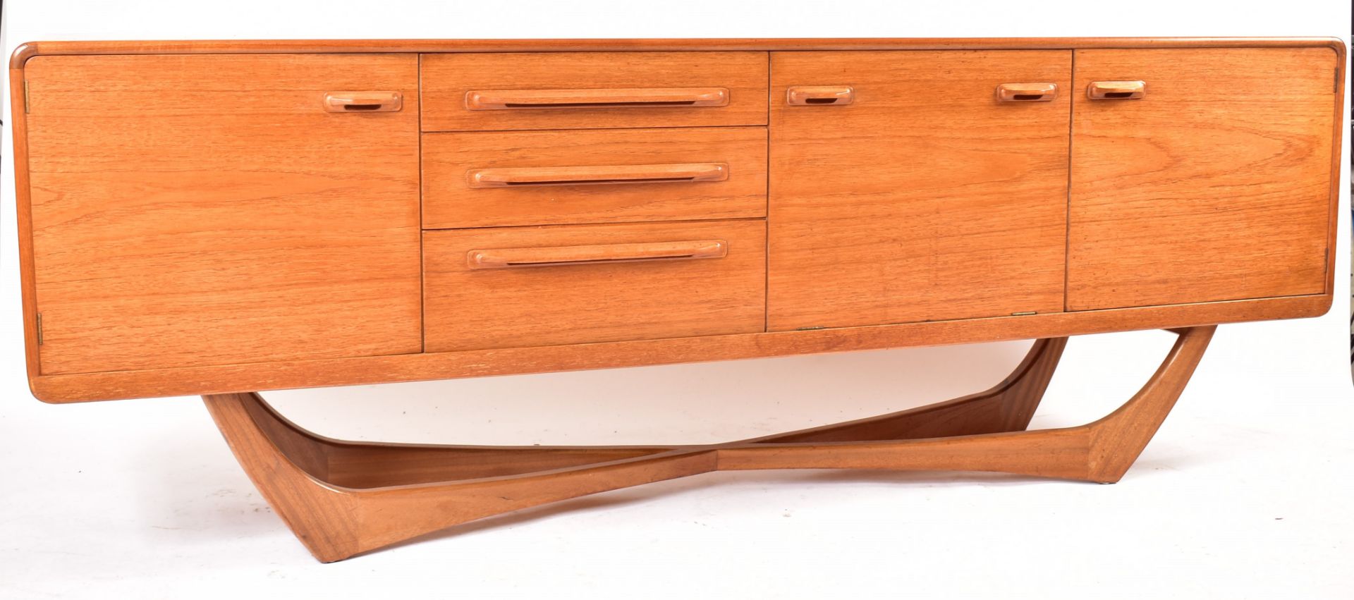 BEITHCRAFT LTD - MID CENTURY 1960S TEAK CROSS LEGS SIDEBOARD - Image 12 of 14