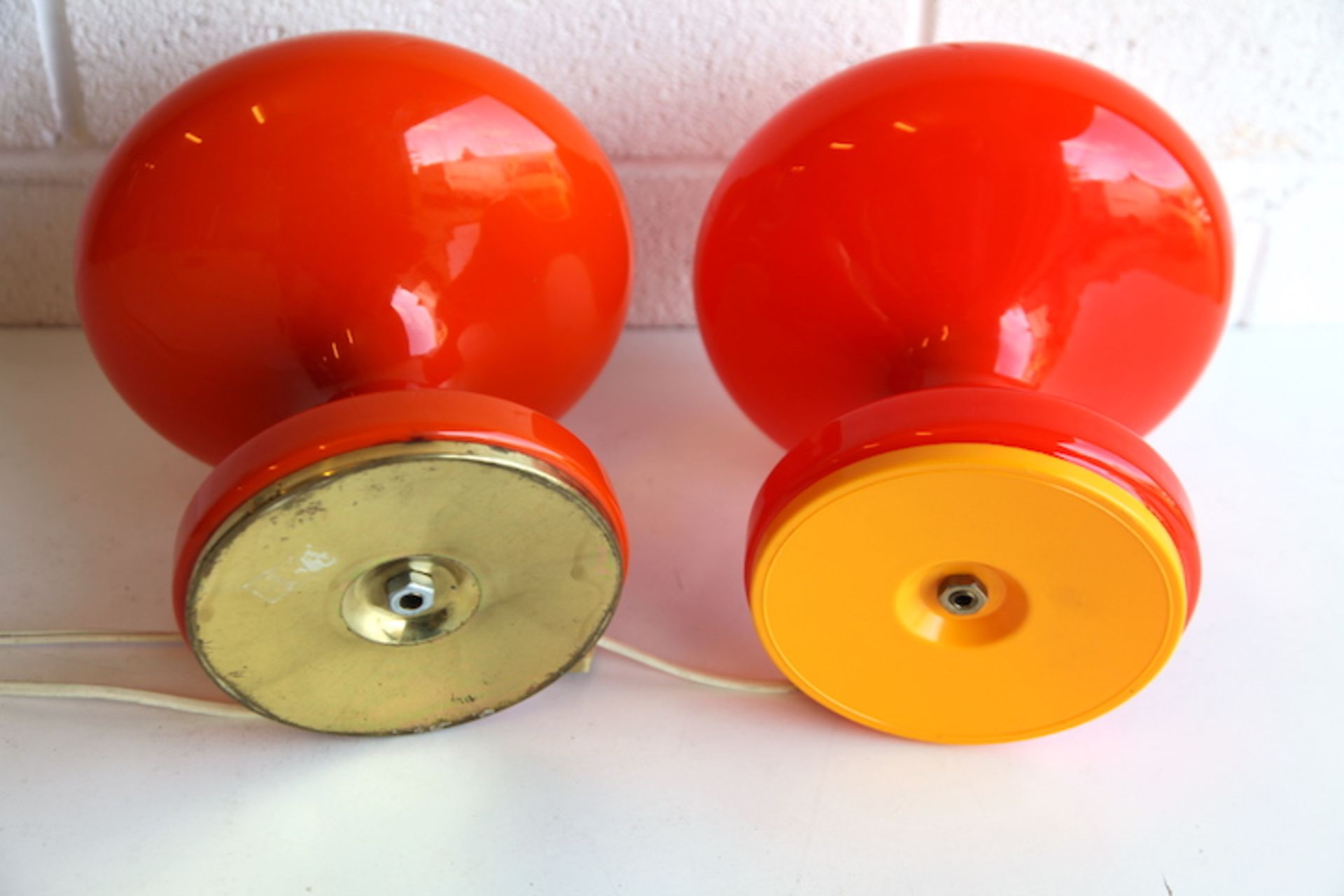 STEPAN TABERA OPP JIHLAVA - PAIR OF ORANGE GLASS TABLE LAMPS - Image 2 of 4