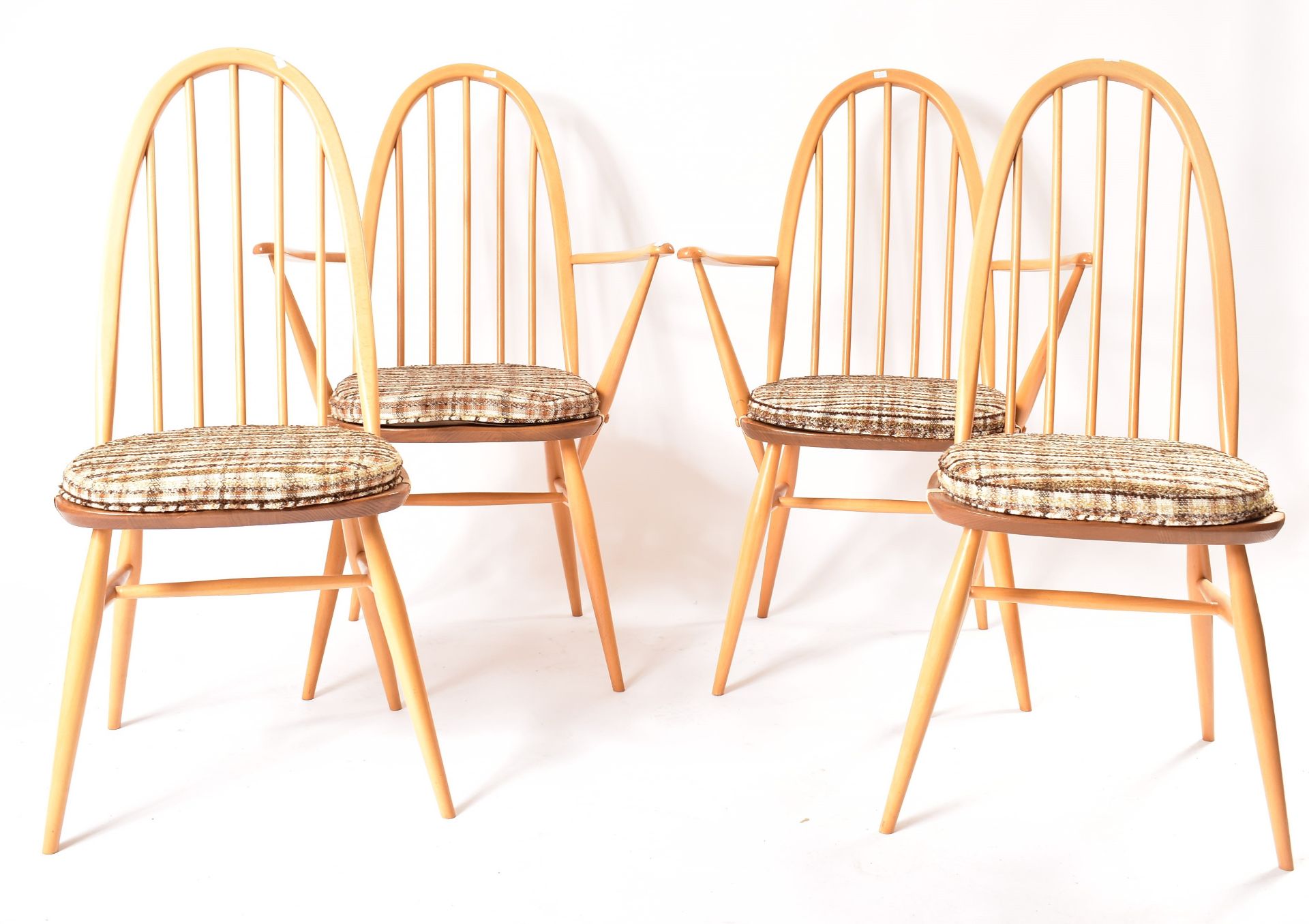 ERCOL - MID CENTURY DINING TABLE AND MATCHING FOUR CHAIRS - Image 7 of 9