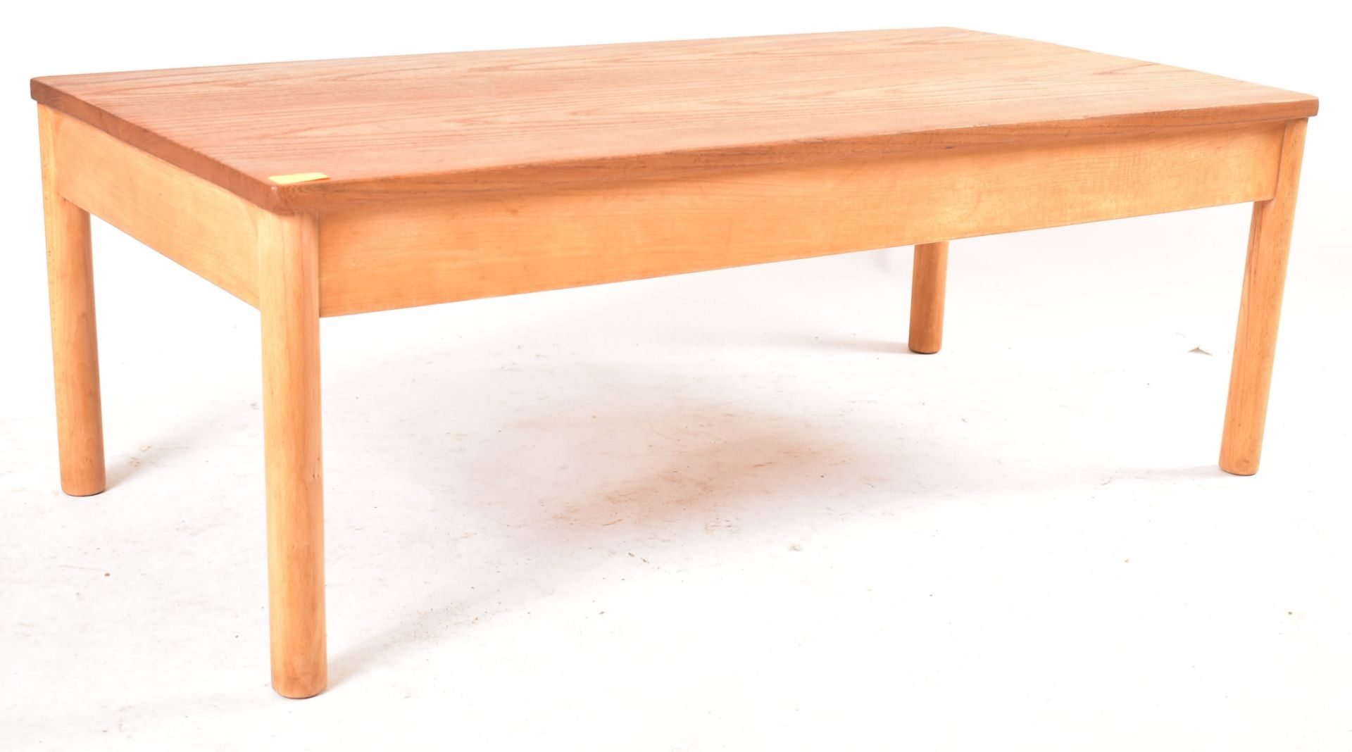 ERCOL - 1980S BEECH AND ELM COFFEE TABLE / LOW TABLE