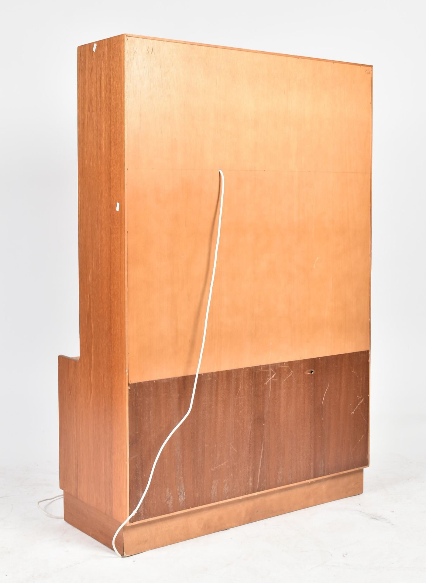 TURNIDGE OF LONDON - MID CENTURY TEAK COCKTAIL CABINET - Image 8 of 8