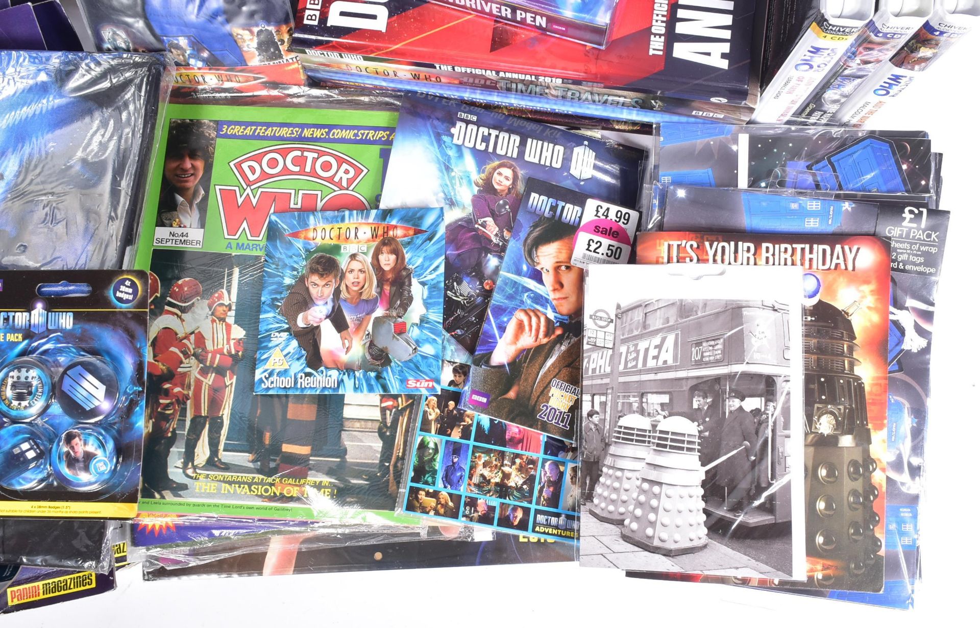 DOCTOR WHO - LARGE COLLECTION OF ASSORTED MEMORABILIA - Image 5 of 7