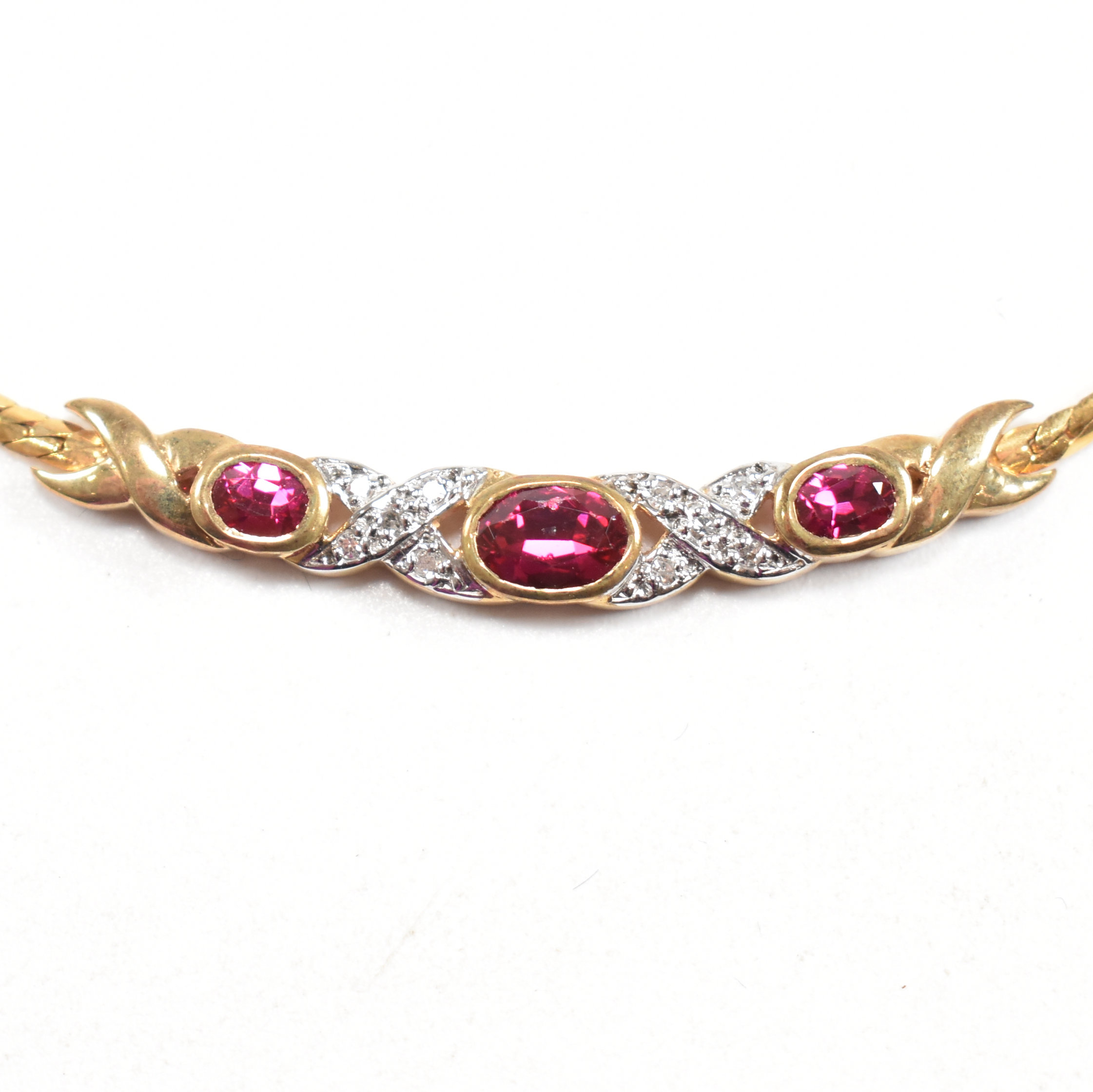 HALLMARKED 9CT GOLD SYNTHETIC RUBY & DIAMOND PENDANT NECKLACE - Image 3 of 5