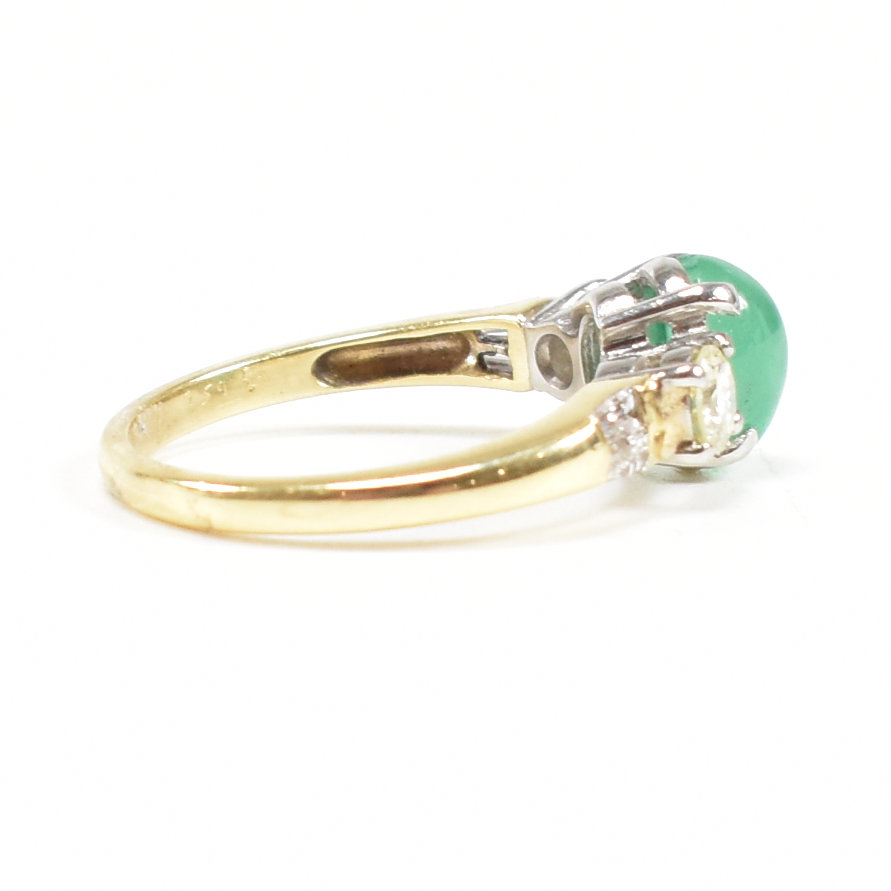 HALLMARKED 18CT GOLD EMERALD & DIAMOND THREE STONE RING - Image 2 of 7