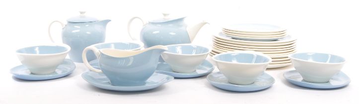 WEDGWOOD SUMMER SKY PATTERN TEA / DINNER SERVICE