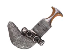 EARLY 20TH CENTURY MIDDLE EASTERN JAMBIYA DAGGER