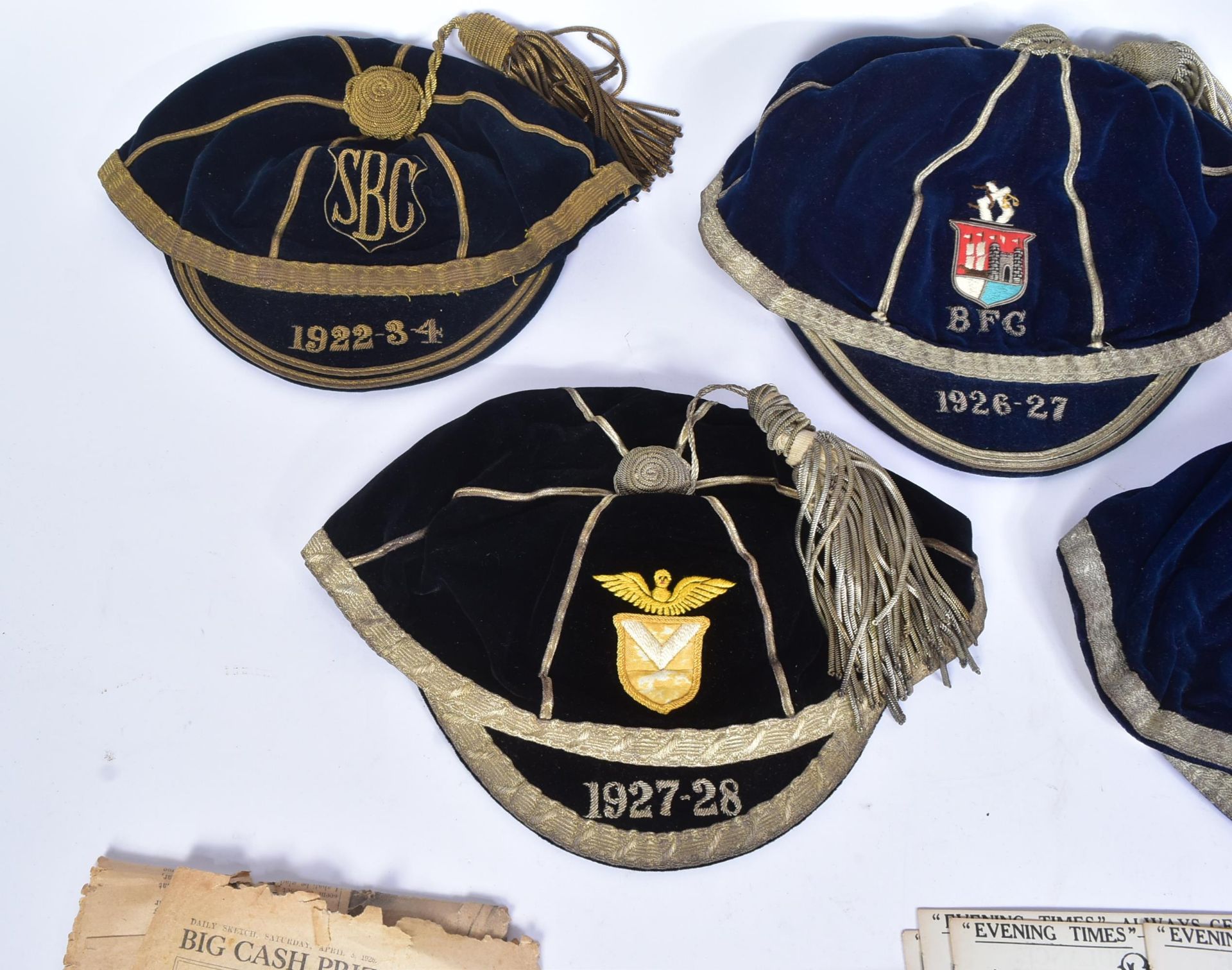 RUGBY - ORIGINAL 1920S RUGBY FOOTBALL CAPS FOR TERRY BABINGTON - Bild 2 aus 7