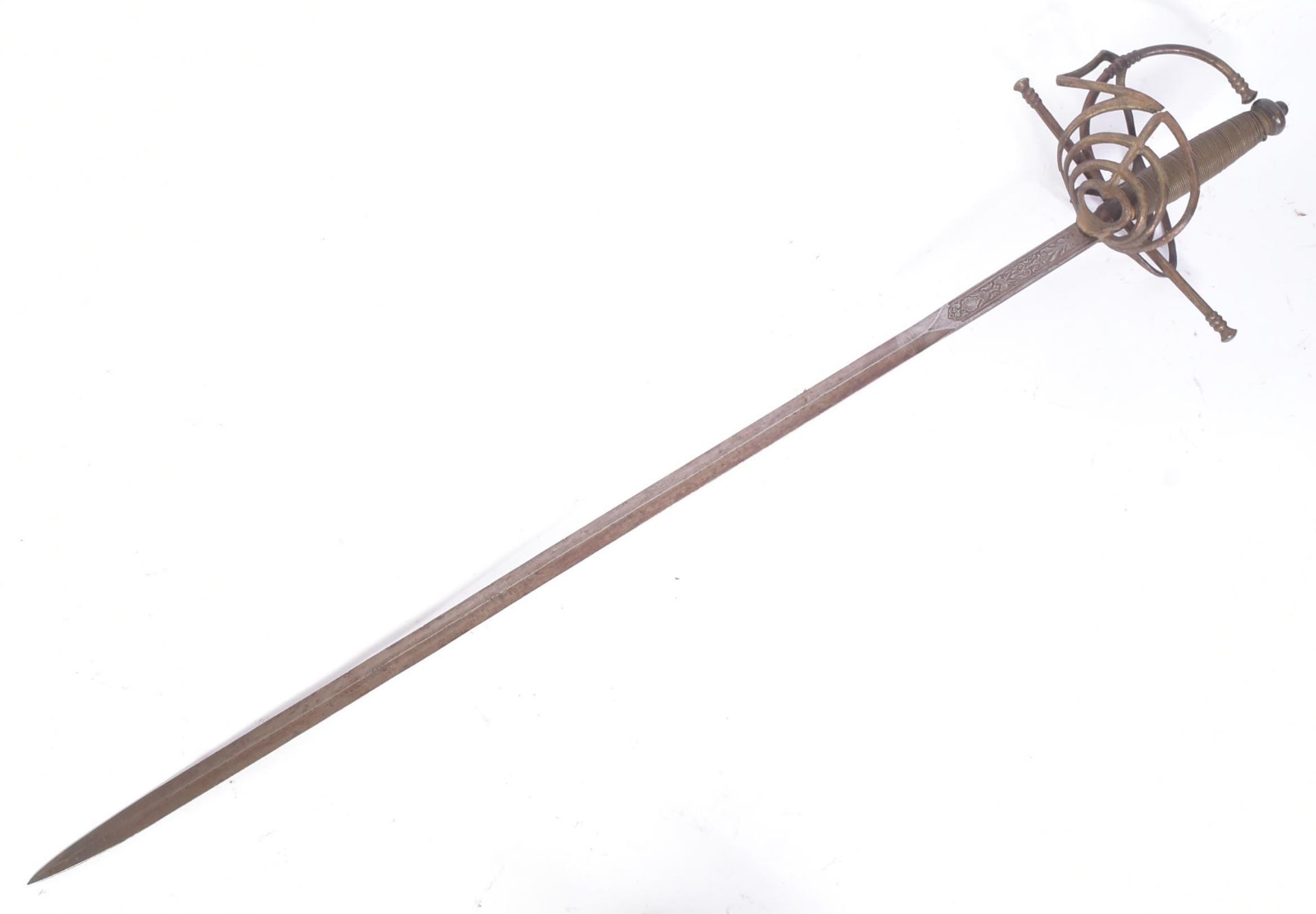 19TH CENTURY RENAISSANCE PERIOD SWEPT HILT RAPIER SWORD - Bild 2 aus 6