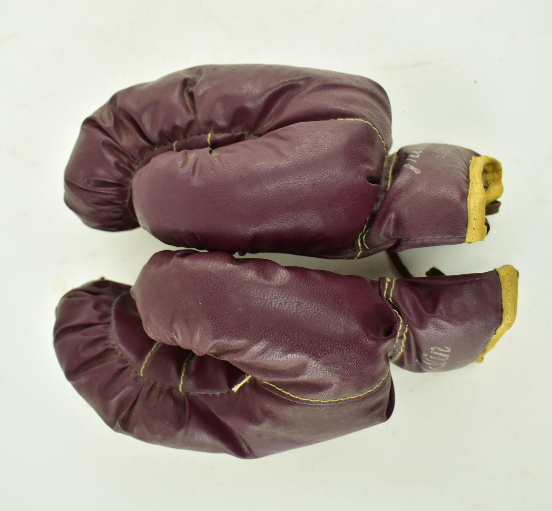 FRANKLIN - 1940S PAIR OF CHAMP BOXING GLOVES IN ORIGINAL BOX - Image 2 of 8