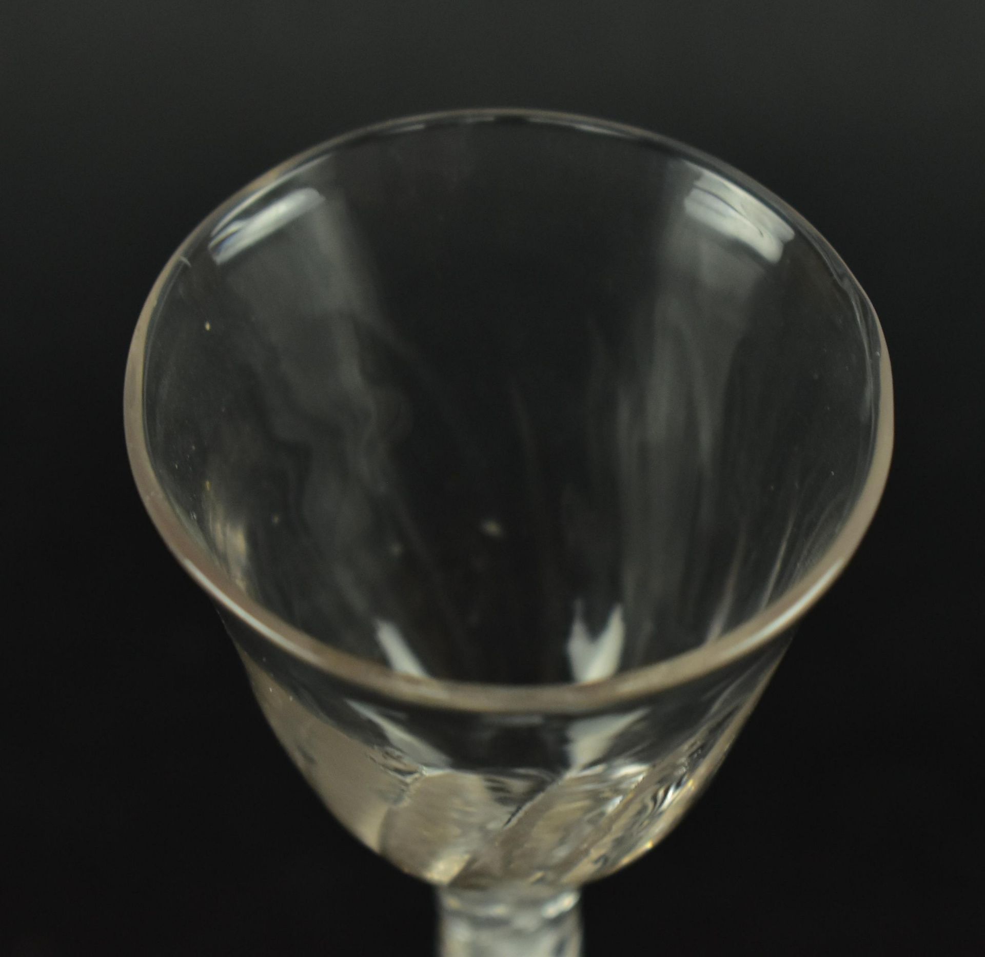 GEORGE III WINE GLASS WITH MOULDED FLUTES & AIR TWIST STEM - Image 2 of 6