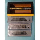 Graham Farish by Bachmann, N gauge, 371-886 Class 108 three-car DMU, BR green, in rigid Perspex