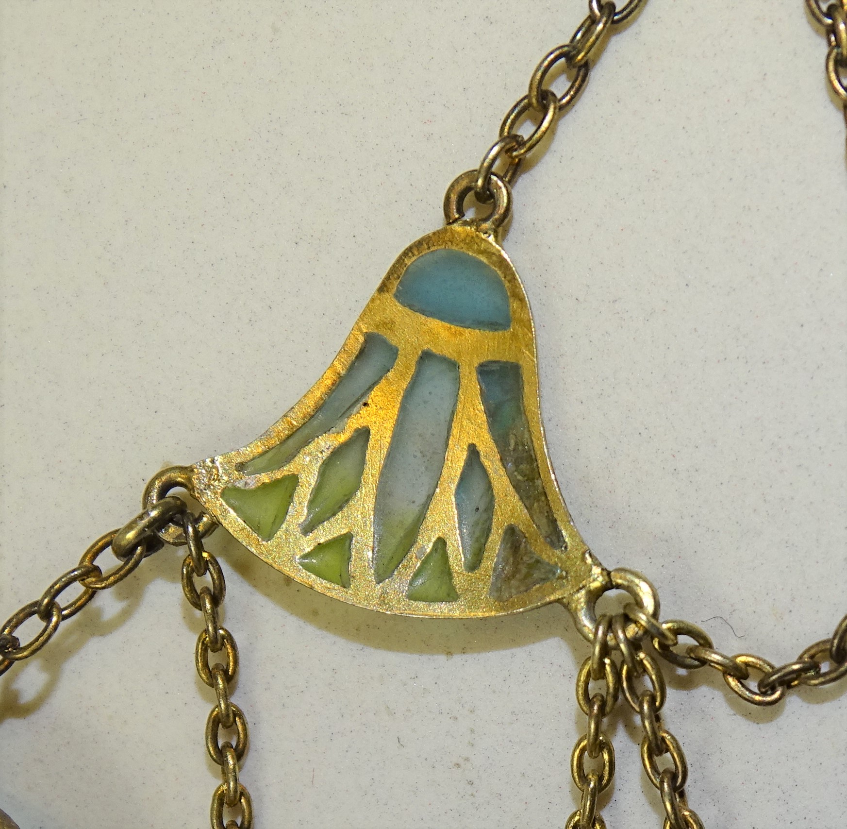 An early-20th century Egyptian Revival silver-gilt plique-à-jour necklace millegrain-set six blue - Image 3 of 3