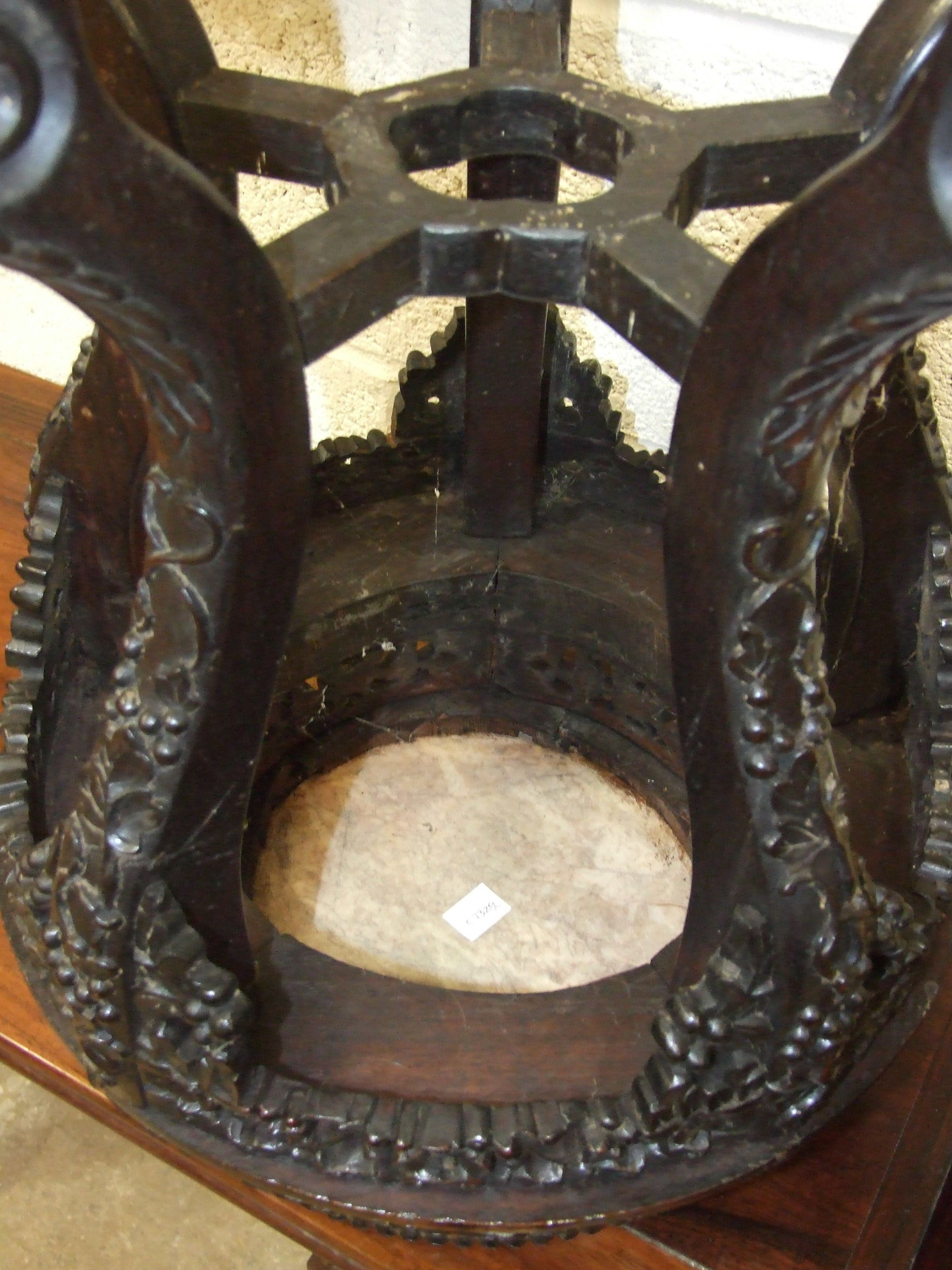 A Chinese carved hardwood plant stand with raised inset marble top, on five shaped and carved - Image 4 of 5
