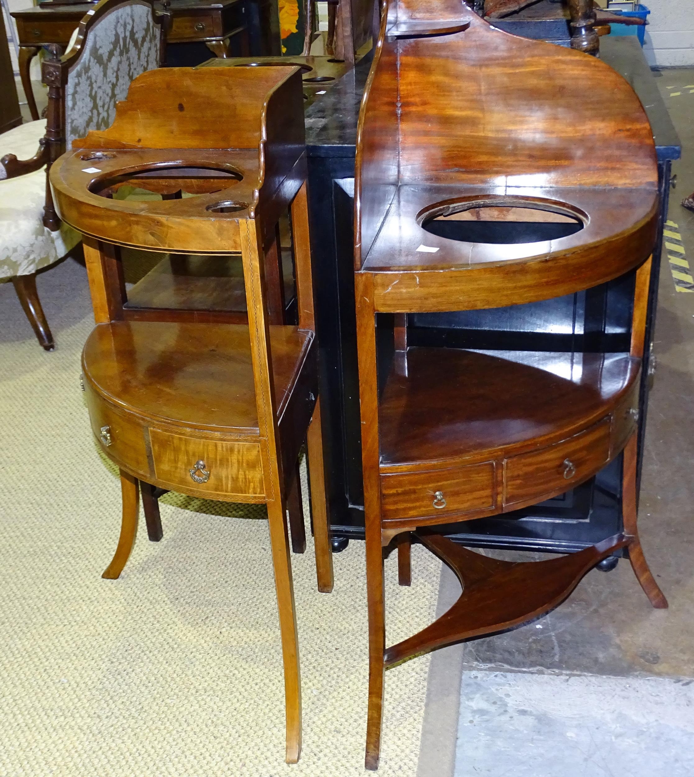 A 19th century mahogany corner washstand fitted with a single drawer and two false drawers on - Bild 2 aus 2
